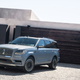 Illustration for article titled The 2018 Lincoln Navigator Is A 450 Horsepower Fancy Freight Train